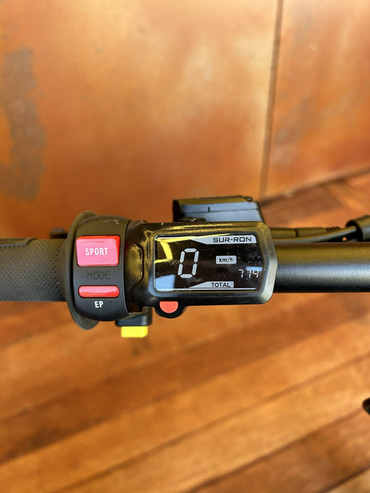 2024 Surron Light Bee X – 745km – Excellent Condition - Shock Moto Ltd