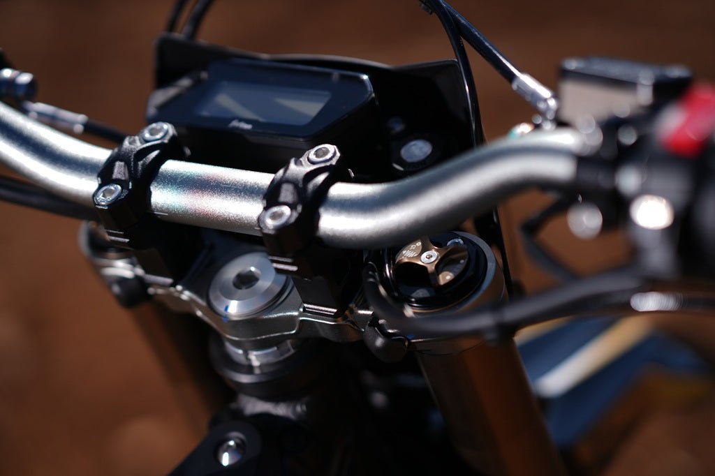 Surron Ultra Bee HP - Shock Moto Ltd