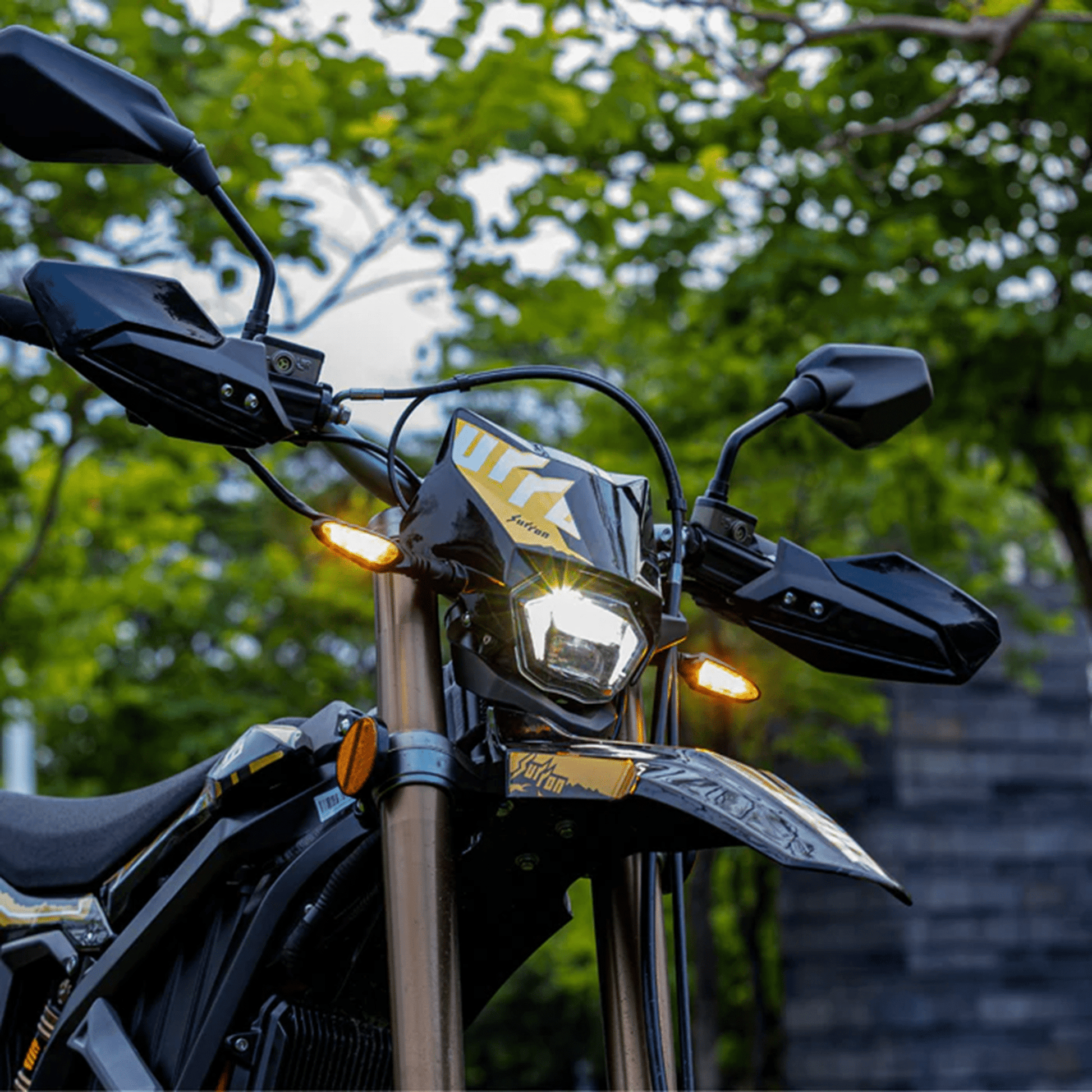 Surron Ultra Bee HP R (Road Legal) - Shock Moto Ltd